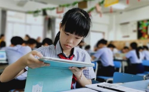 聚焦9月1日新政 課后看護服務(wù)引發(fā)老師們的“愁”與盼